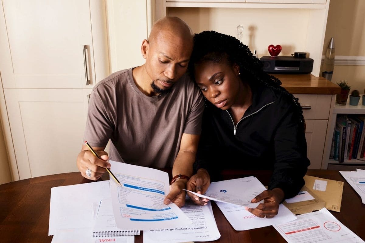 families struggling to pay bills